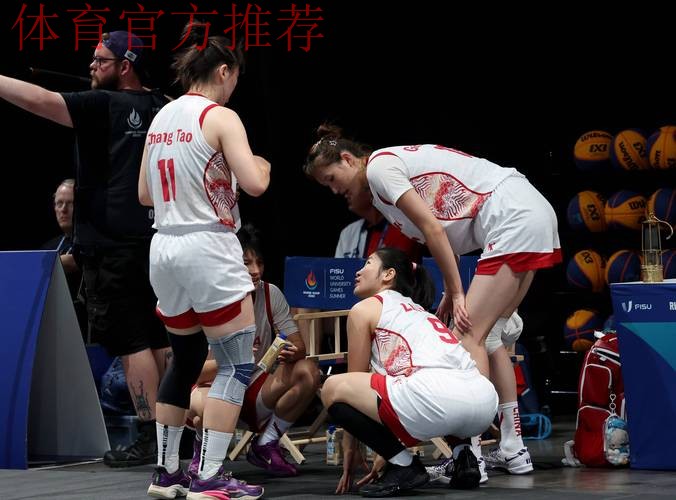 中国女队三人晋级决赛